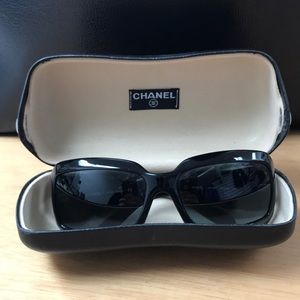 Iconic CHANEL Sunglasses- good condition